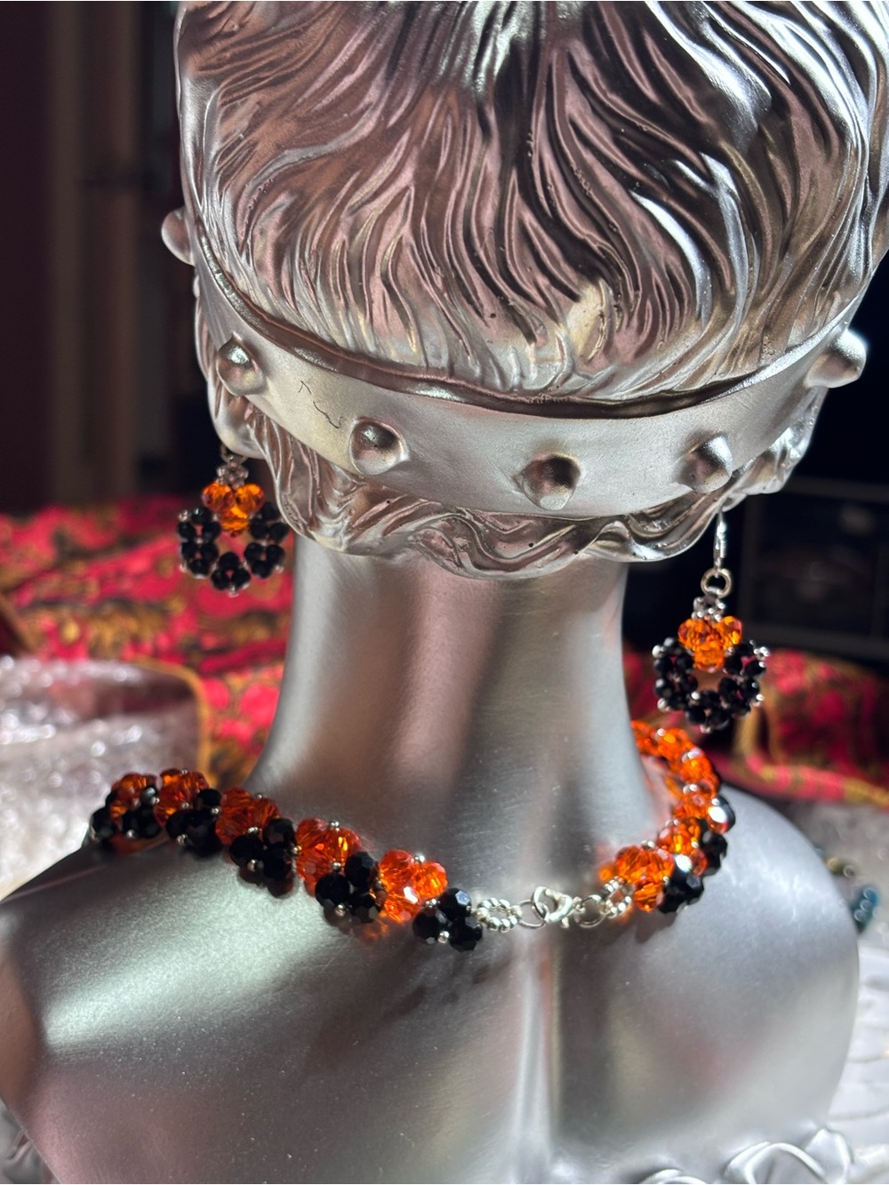 Black and Orange faceted glass beaded Necklace and Earring Set 16.25 in - Picture 7 of 8